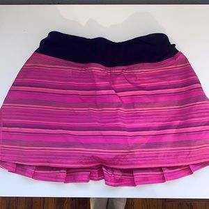 LULULEMON SKIRT SIZE 4